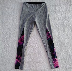 VS Pink Ultimate High Rise Floral Leggings